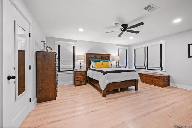 9974 Havard St, St Francisville, LA 70775