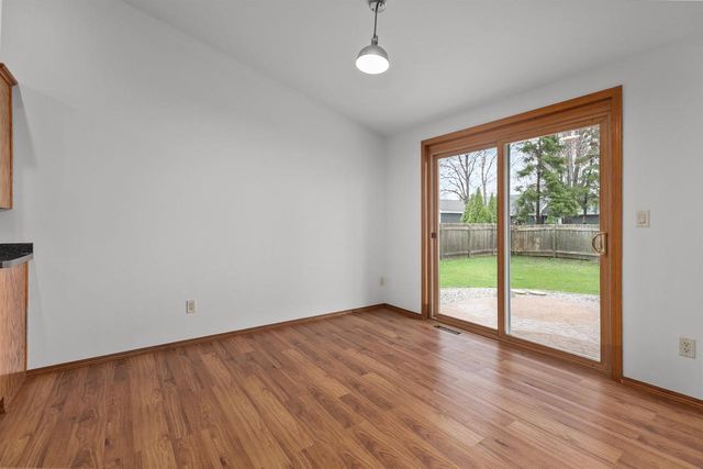 2003 Deer Haven Drive, Menasha, WI 54952