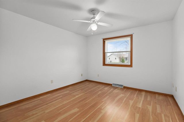 2003 Deer Haven Drive, Menasha, WI 54952