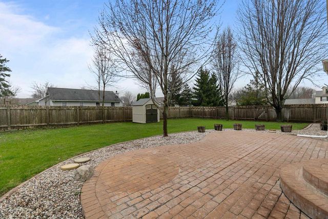 2003 Deer Haven Drive, Menasha, WI 54952