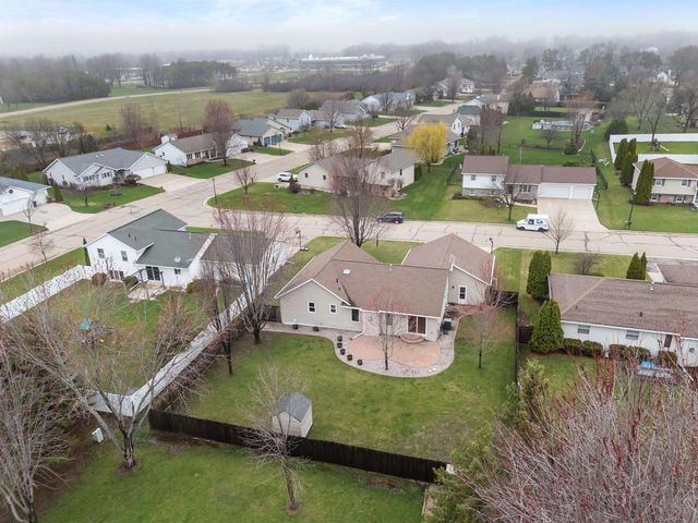 2003 Deer Haven Drive, Menasha, WI 54952