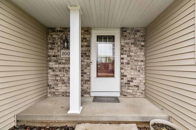 2003 Deer Haven Drive, Menasha, WI 54952