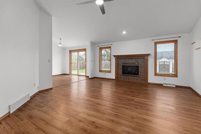 2003 Deer Haven Drive, Menasha, WI 54952