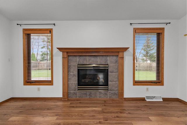 2003 Deer Haven Drive, Menasha, WI 54952