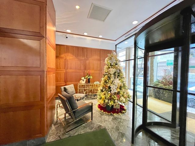 100 E Walton Place 14A, Chicago, IL 60611