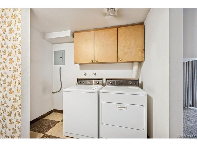 3057 S Gray St, Denver, CO 80227