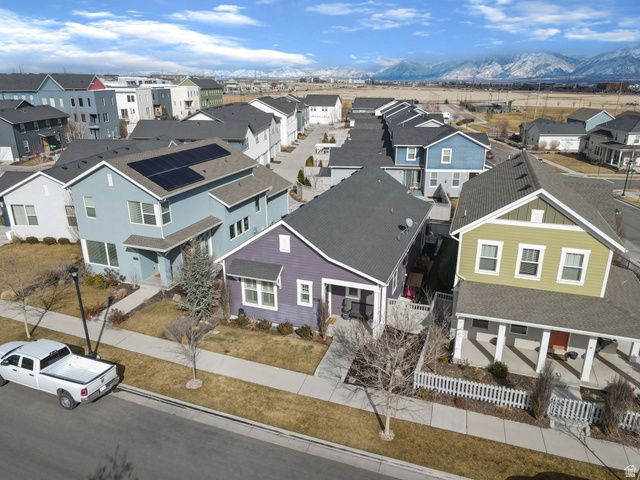 11377 S HOLLY SPRINGS DR, South Jordan, UT 84009