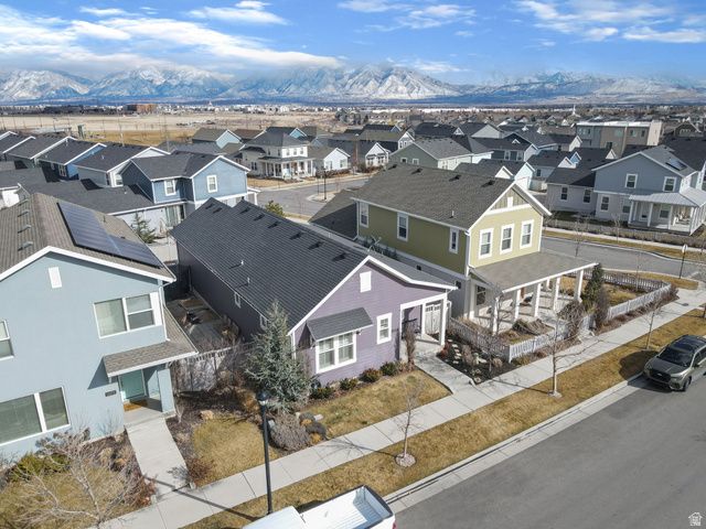 11377 S HOLLY SPRINGS DR, South Jordan, UT 84009