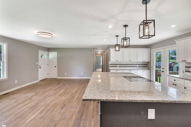 1001 Fairfield Drive, Anderson, SC 29621