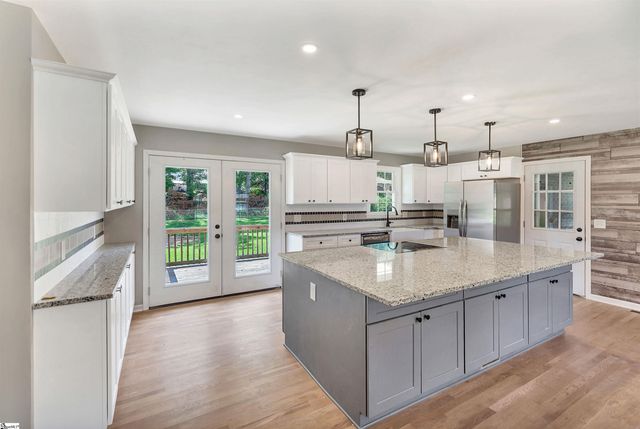 1001 Fairfield Drive, Anderson, SC 29621