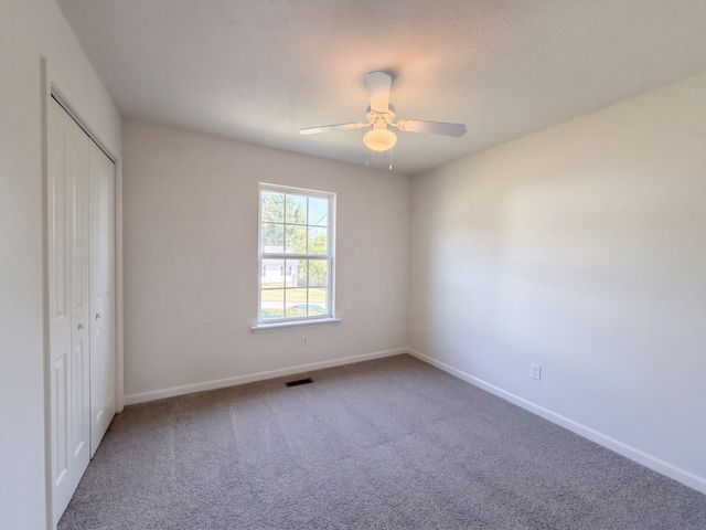 1303 St Hubbins Dr, La Vergne, TN 37086