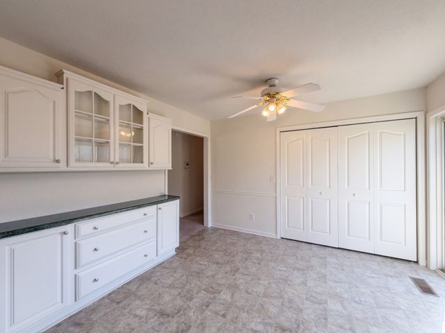 1303 St Hubbins Dr, La Vergne, TN 37086