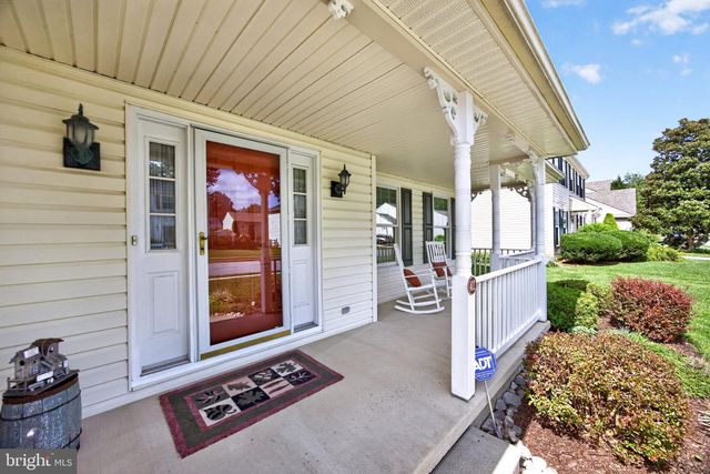 412 DOUGLAS D ALLEY DR, Newark, DE 19713