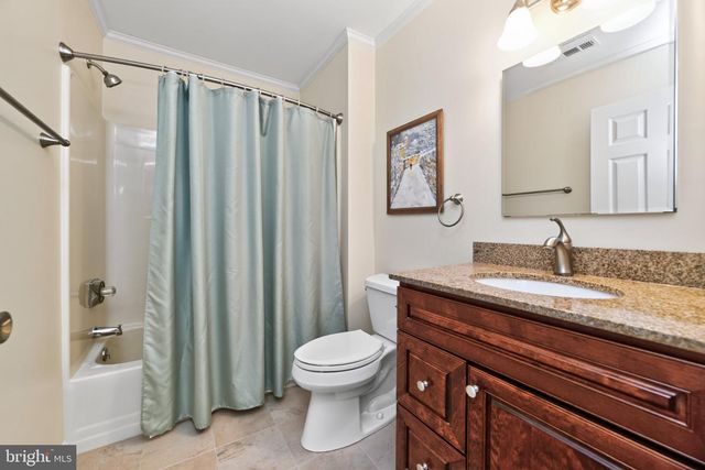 412 DOUGLAS D ALLEY DR, Newark, DE 19713
