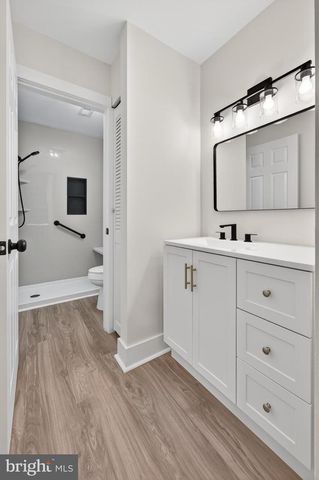 36 LAKEBRIDGE DR, Woodbury, NJ 08096