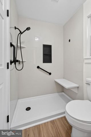 36 LAKEBRIDGE DR, Woodbury, NJ 08096