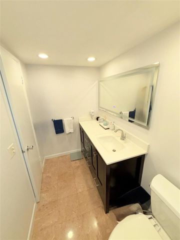 2801 N Palm Aire Drive 604, Pompano Beach, FL 33069