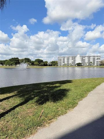 2801 N Palm Aire Drive 604, Pompano Beach, FL 33069