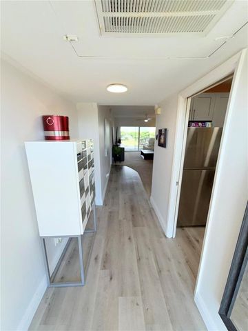 2801 N Palm Aire Drive 604, Pompano Beach, FL 33069