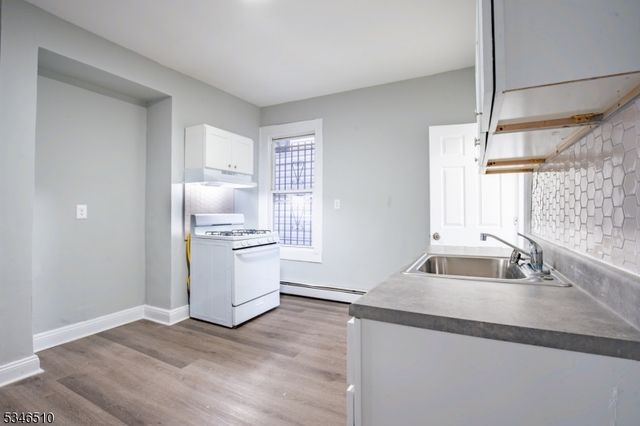 167 N Main St, Paterson City, NJ 07522