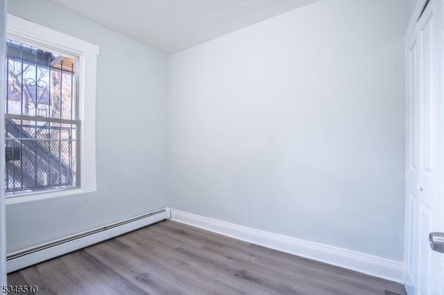 167 N Main St, Paterson City, NJ 07522