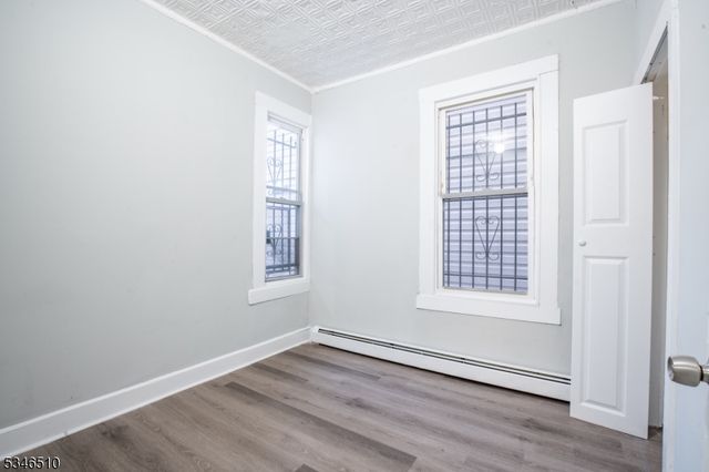 167 N Main St, Paterson City, NJ 07522
