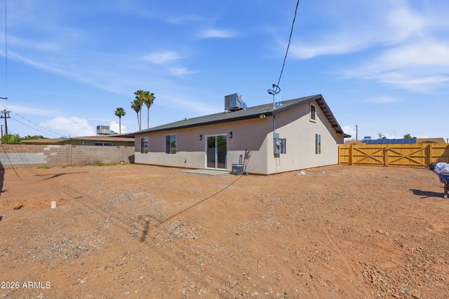3627 W PALMAIRE Avenue, Phoenix, AZ 85051