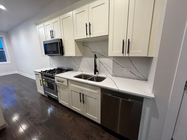 4819 Main Street 202, Skokie, IL 60077