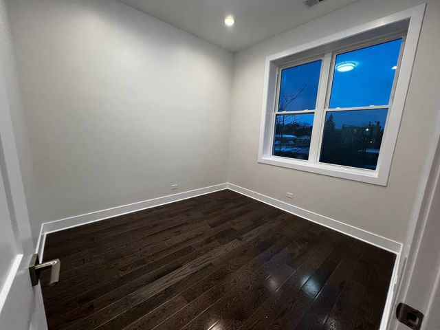 4819 Main Street 202, Skokie, IL 60077