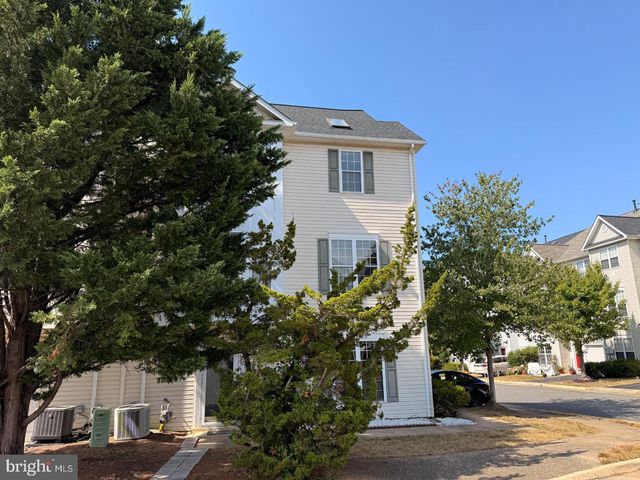2542 LOGAN WOOD, Herndon, VA 20171
