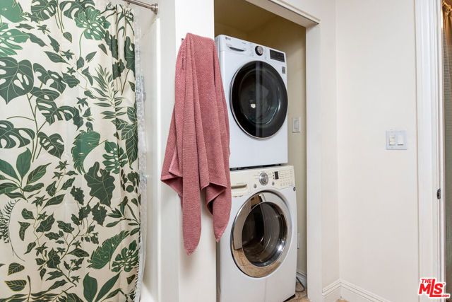 1556 Rollins Drive, Los Angeles, CA 90063