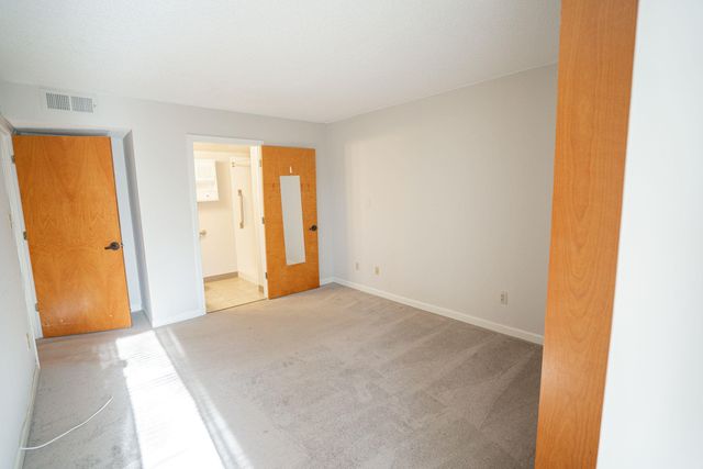 3589 Covington Pike Apt 216, Memphis, TN 38128