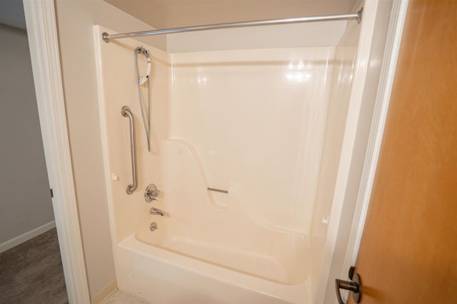 3589 Covington Pike Apt 216, Memphis, TN 38128