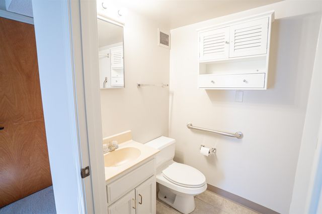 3589 Covington Pike Apt 216, Memphis, TN 38128