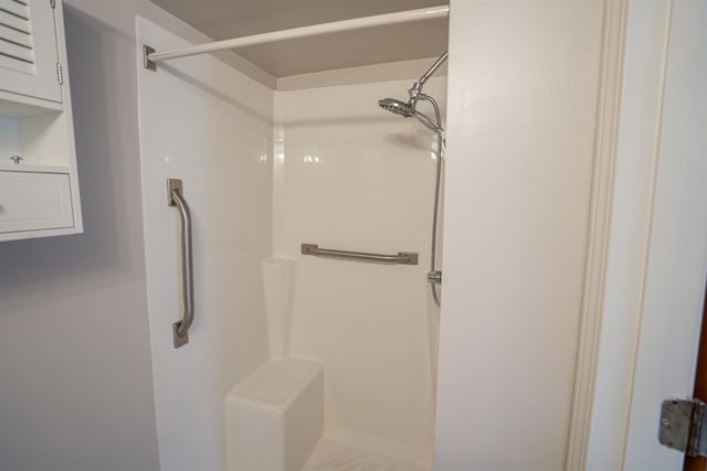 3589 Covington Pike Apt 216, Memphis, TN 38128