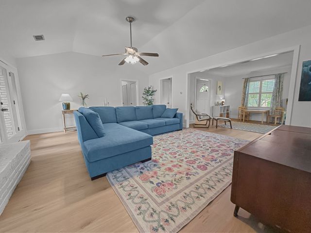 312 Meadowlark Drive, Richardson, TX 75080