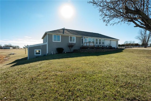13751 W 243Rd Street, Louisburg, KS 66053