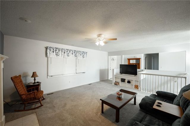 13751 W 243Rd Street, Louisburg, KS 66053