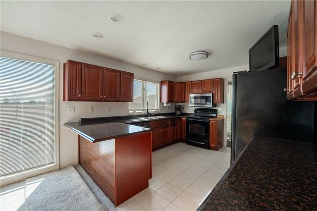 13751 W 243Rd Street, Louisburg, KS 66053