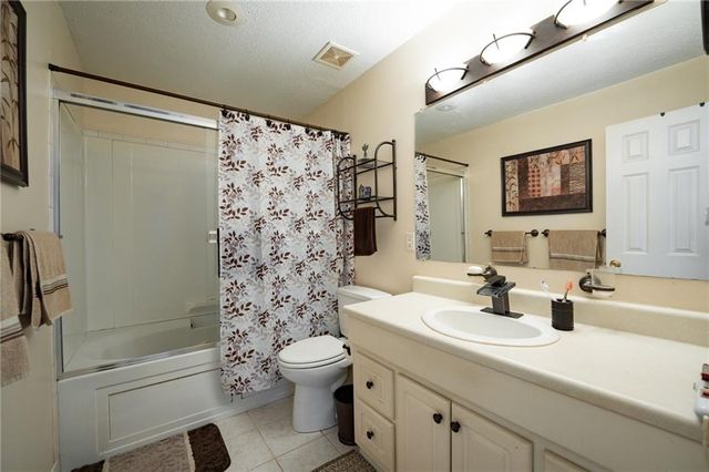 13751 W 243Rd Street, Louisburg, KS 66053