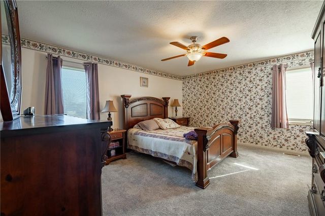 13751 W 243Rd Street, Louisburg, KS 66053