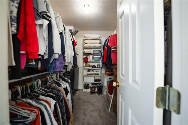 13751 W 243Rd Street, Louisburg, KS 66053