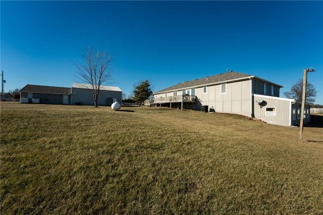 13751 W 243Rd Street, Louisburg, KS 66053
