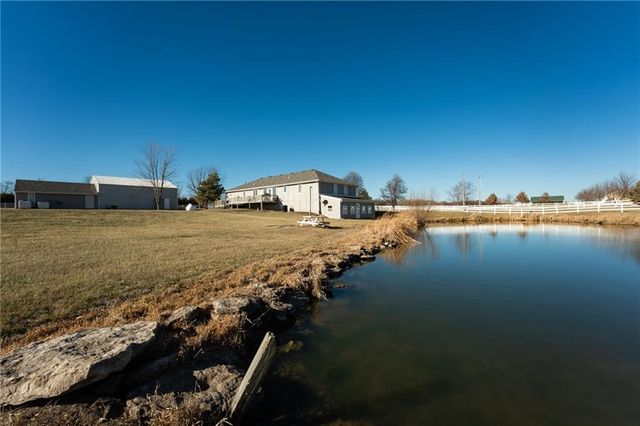 13751 W 243Rd Street, Louisburg, KS 66053
