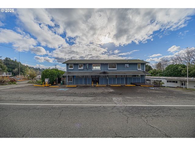 67538 E BAY Rd, North Bend, OR 97459