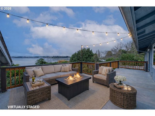 67538 E BAY Rd, North Bend, OR 97459