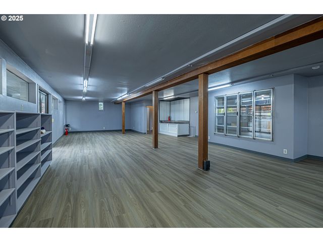 67538 E BAY Rd, North Bend, OR 97459