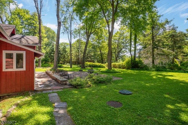209 Alturas Rd, Vernon Twp., NJ 07422