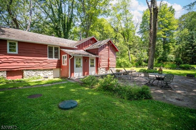 209 Alturas Rd, Vernon Twp., NJ 07422