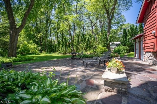 209 Alturas Rd, Vernon Twp., NJ 07422